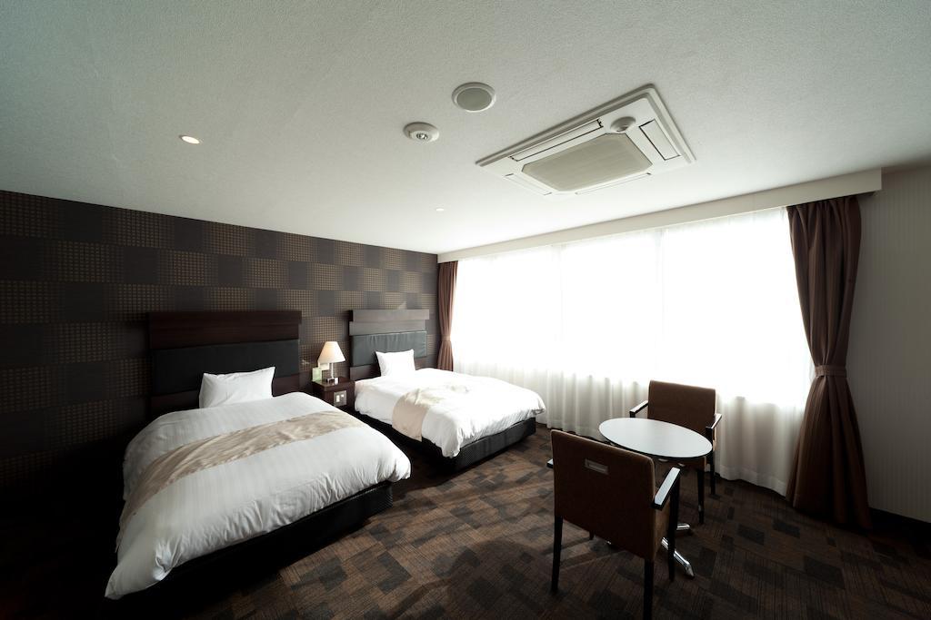 Hotel Sunline Fukuoka Hakata Ekimae Екстер'єр фото