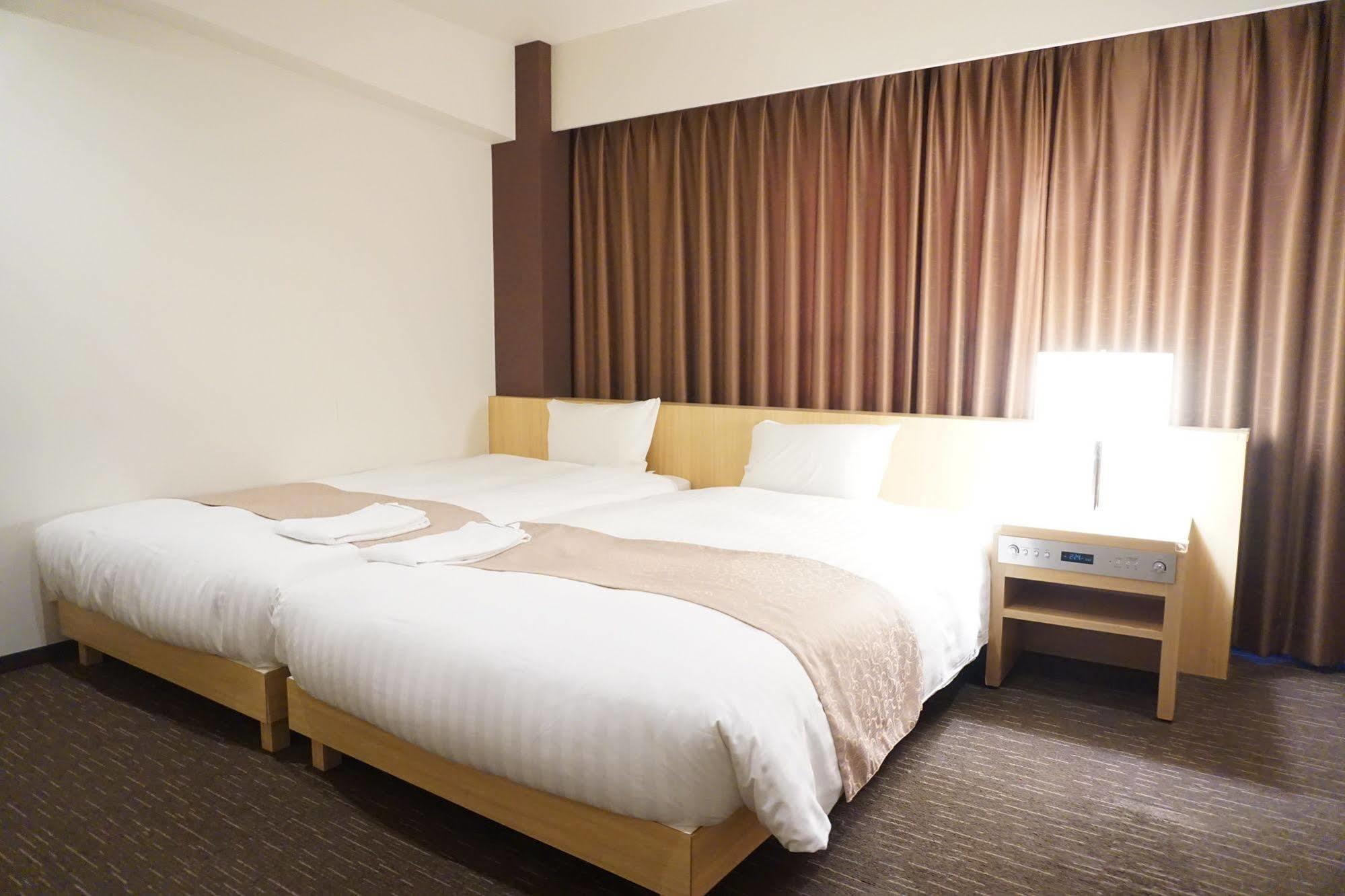 Hotel Sunline Fukuoka Hakata Ekimae Екстер'єр фото