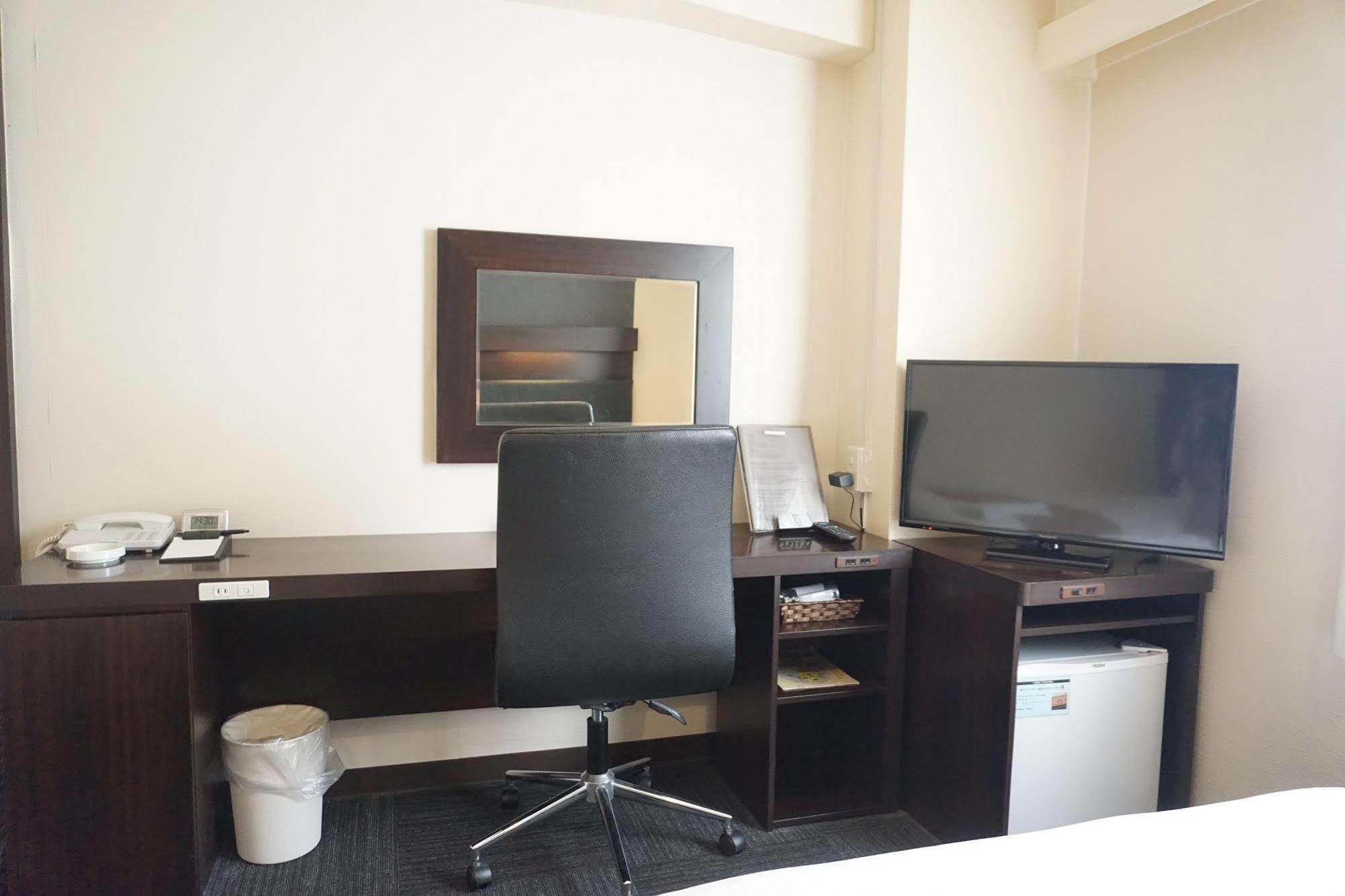 Hotel Sunline Fukuoka Hakata Ekimae Екстер'єр фото