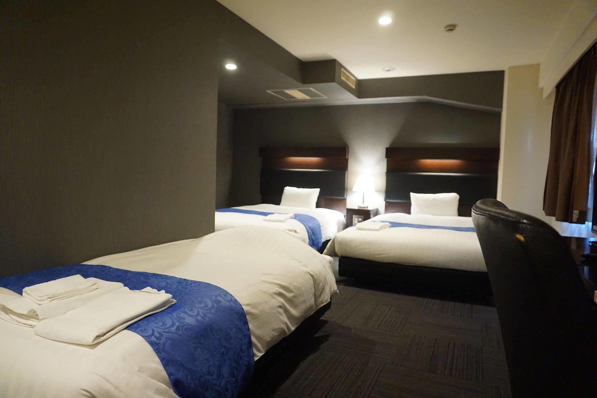 Hotel Sunline Fukuoka Hakata Ekimae Екстер'єр фото
